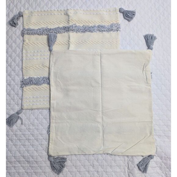 🤍 Set of 2 Boho Woven Pillow Covers 20x20 – Light Grey Tassel Style - Picture 6 of 7